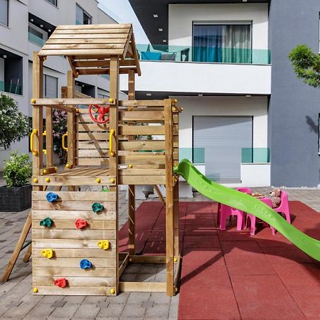 Boutique Residence Cosmopolis 1 ビビニェ エクステリア 写真