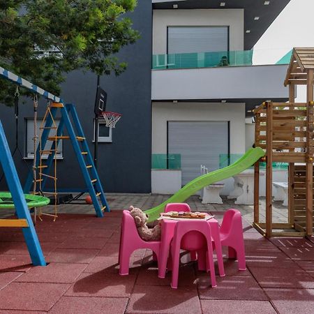 Boutique Residence Cosmopolis 1 ビビニェ エクステリア 写真
