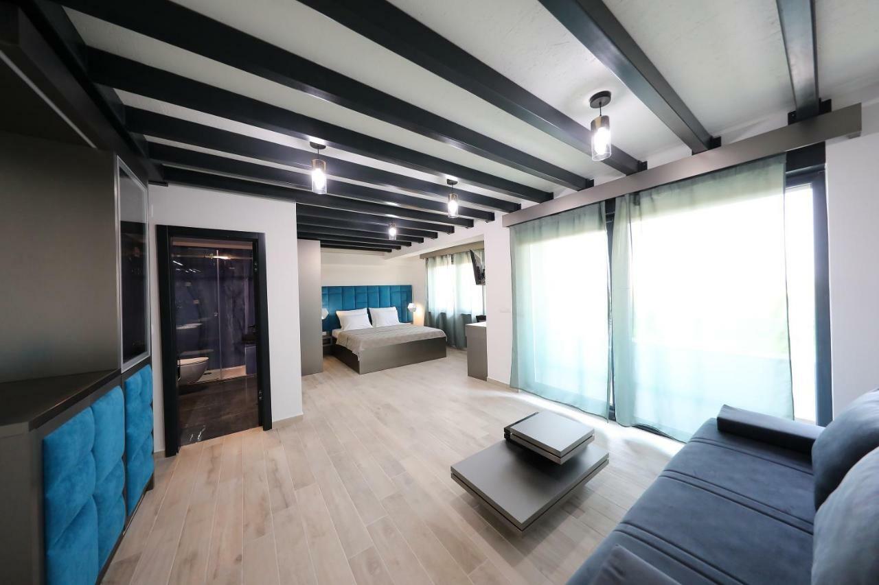 Boutique Residence Cosmopolis 1 ビビニェ エクステリア 写真