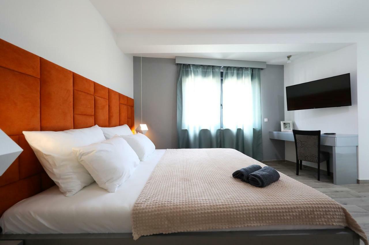 Boutique Residence Cosmopolis 1 ビビニェ エクステリア 写真