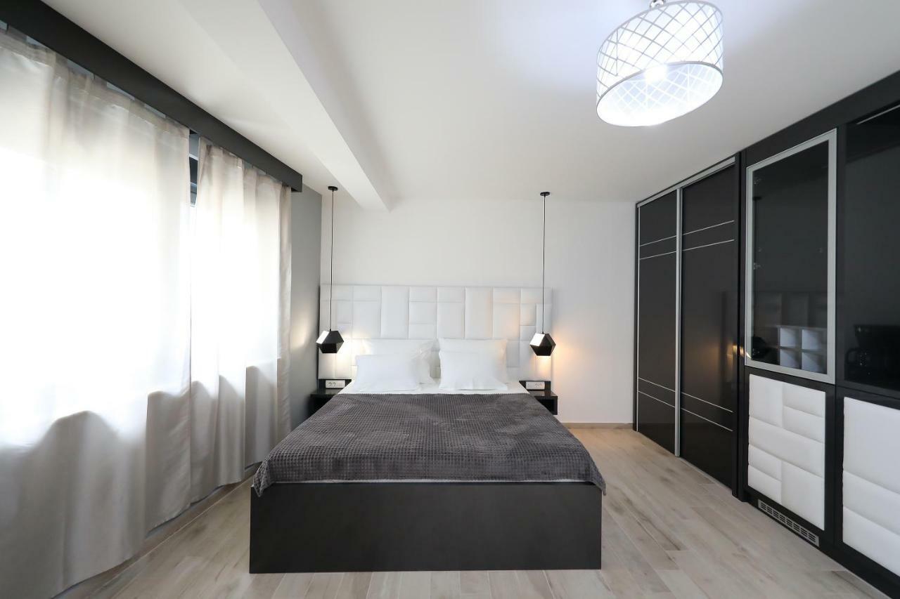 Boutique Residence Cosmopolis 1 ビビニェ エクステリア 写真