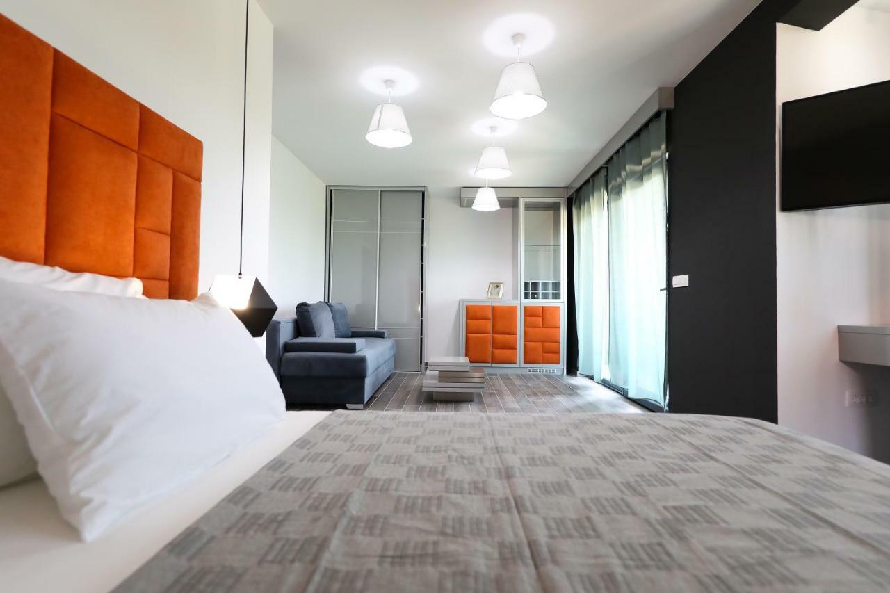 Boutique Residence Cosmopolis 1 ビビニェ エクステリア 写真