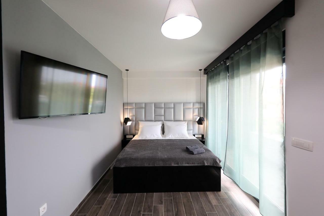 Boutique Residence Cosmopolis 1 ビビニェ エクステリア 写真