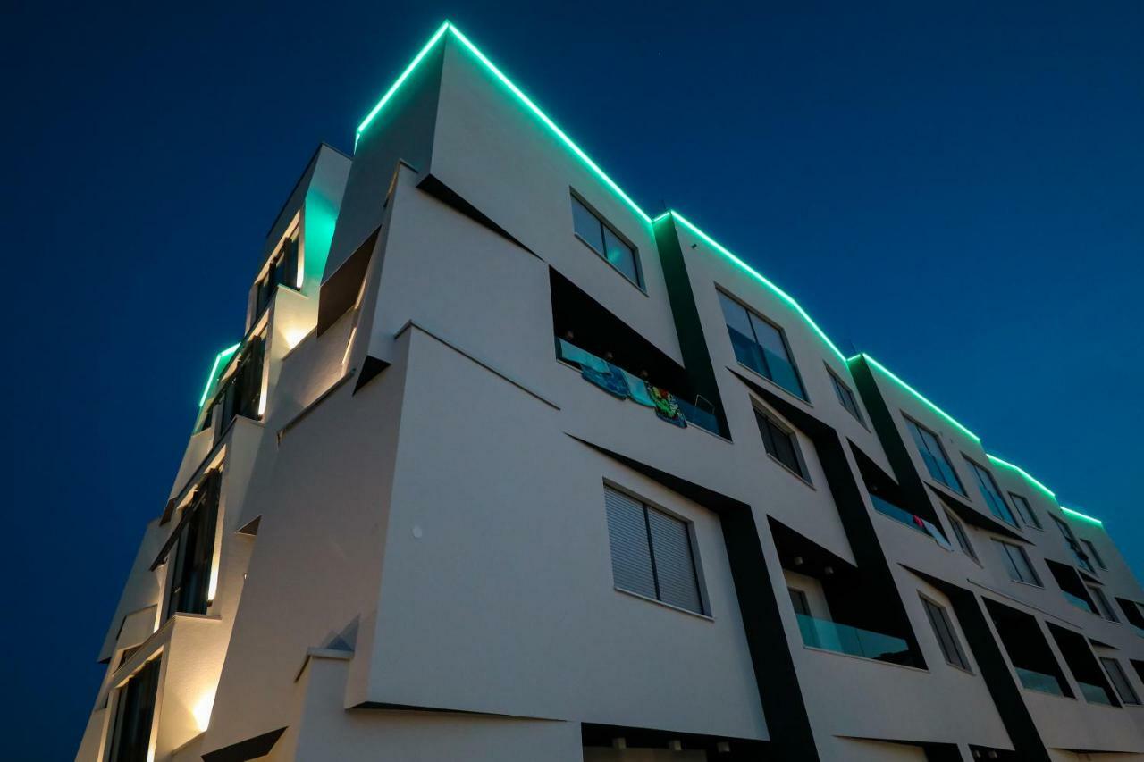 Boutique Residence Cosmopolis 1 ビビニェ エクステリア 写真